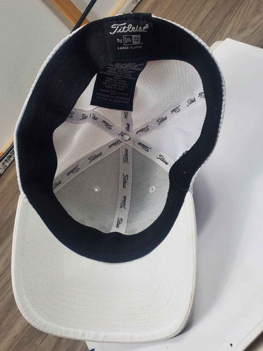 Titleist Pro V1 FJ New Era Golf Hat L/XL White Mesh Fitted